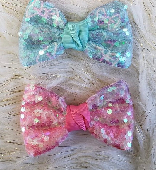 Light sparkle sequin heart bow