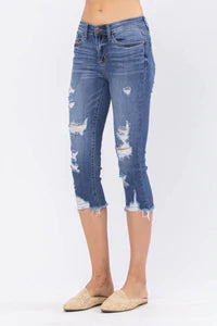 Judy Blue Distressed Capri