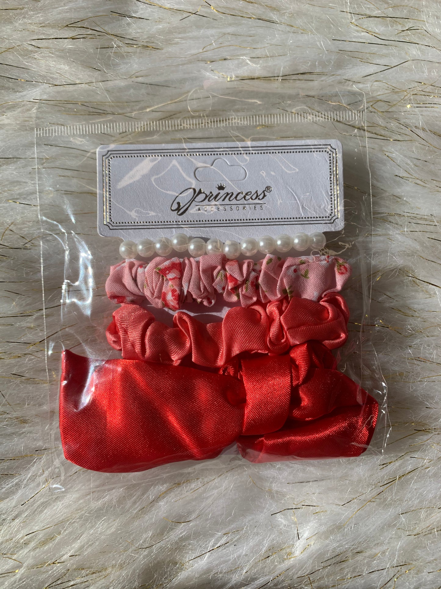 Children’s scrunchie and bracelet set