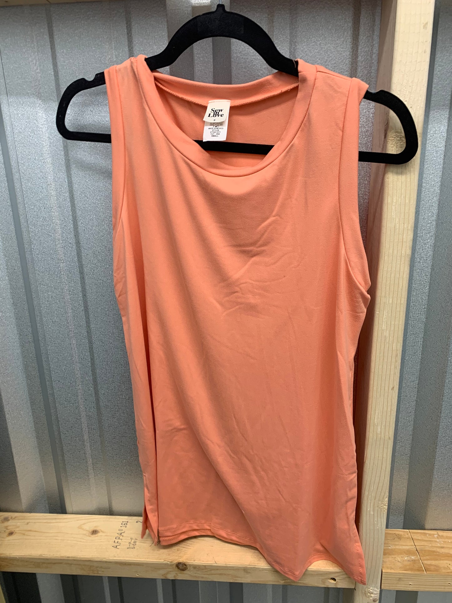 Scoop Neck Tanks