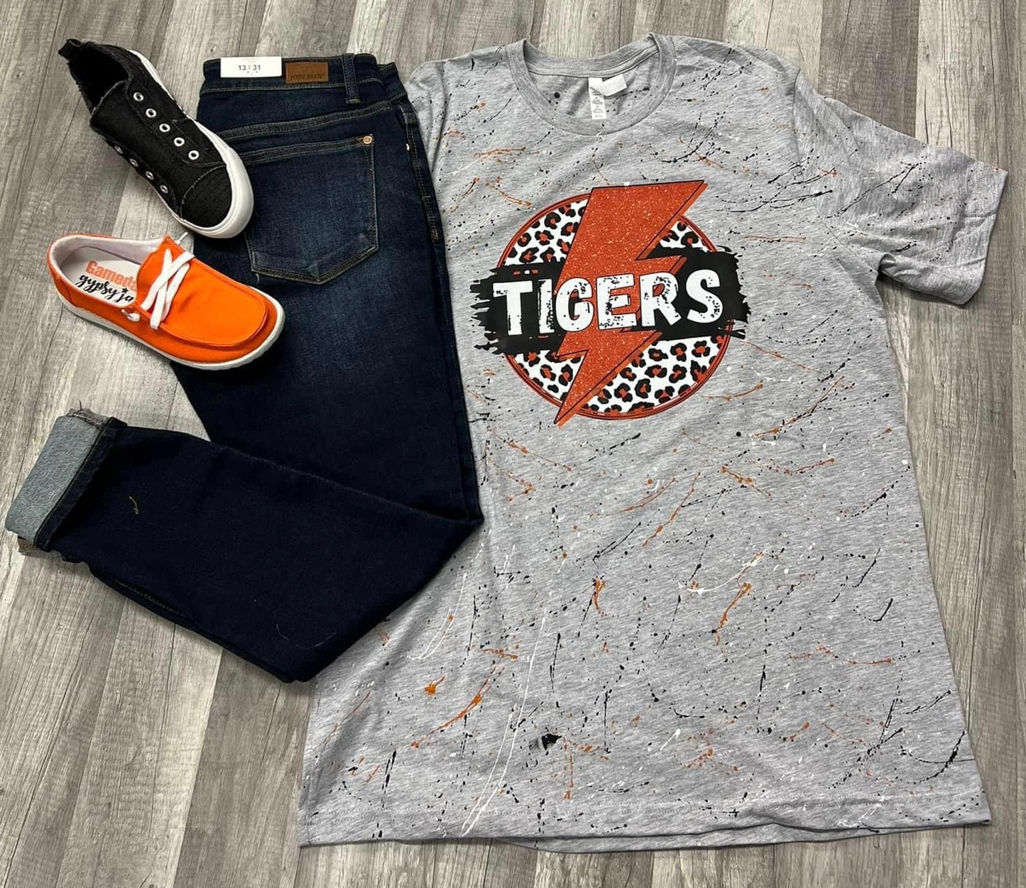 Tigers Paint splatter